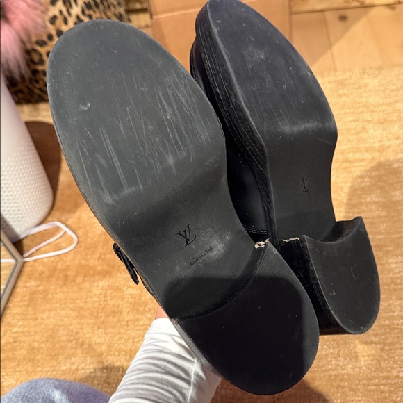 LOUIS VUITTON ACADEMY BUCKLE LOAFERS - Picture 3 of 7